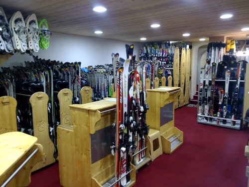location ski Serre Chevalier (Crédits : INTERSPORT)