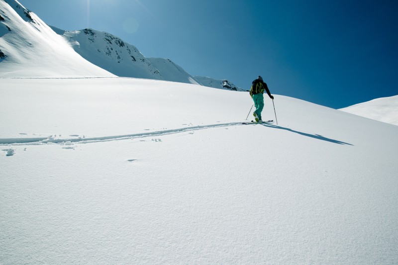  Ski de randonnée, montée (Crédits : Elina.Sirparanta)