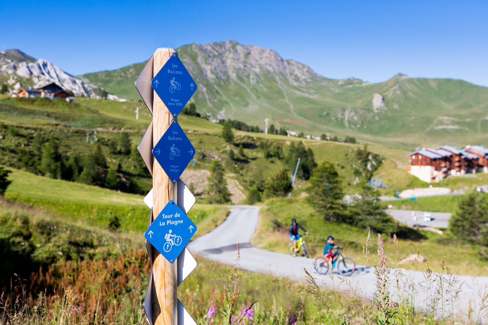 VTT Électrique à la Plagne Montchavin les Coches (Photo: Pierre Augier) VTT Électrique à la Plagne Montchavin les Coches (Photo: Pierre Augier)