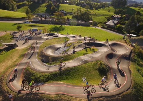 © Crédit photos Combloux Tourisme – Bike Solutions