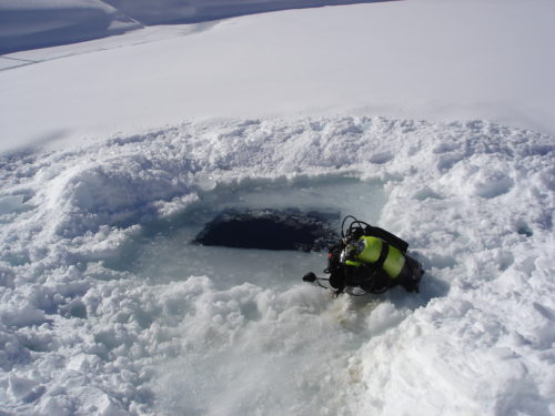 Plongée dans glace
